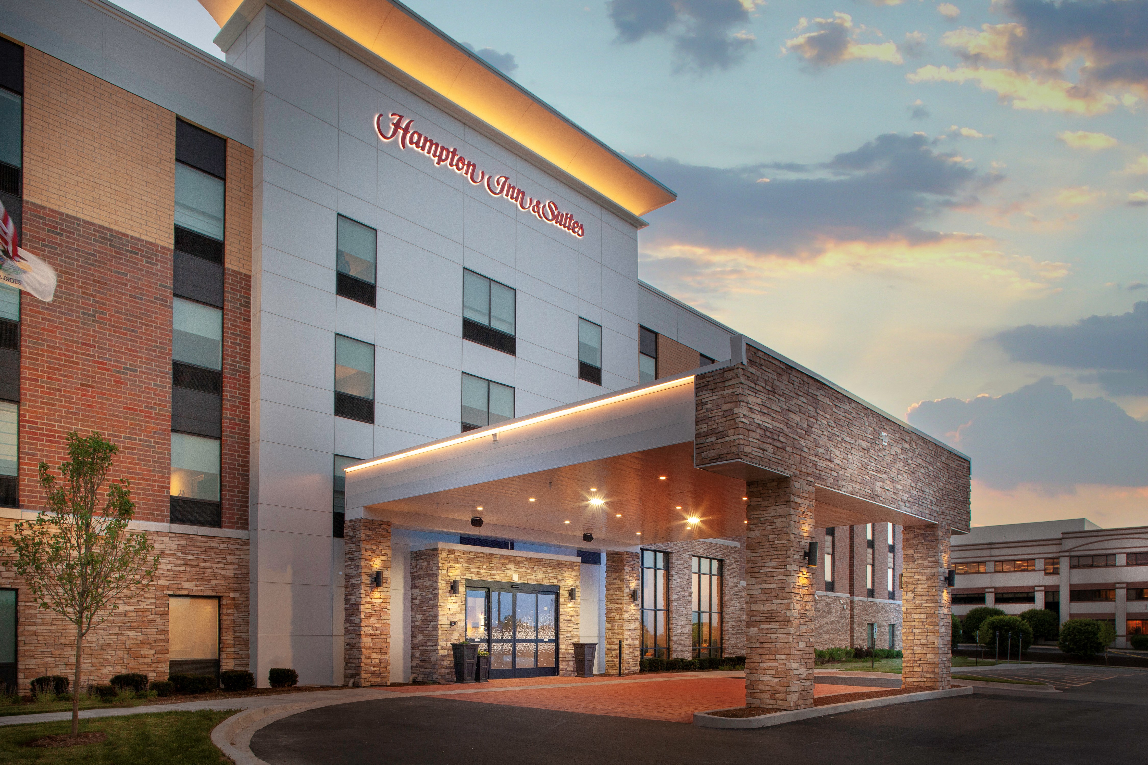 Hampton Inn & Suites Chicago - Burr Ridge